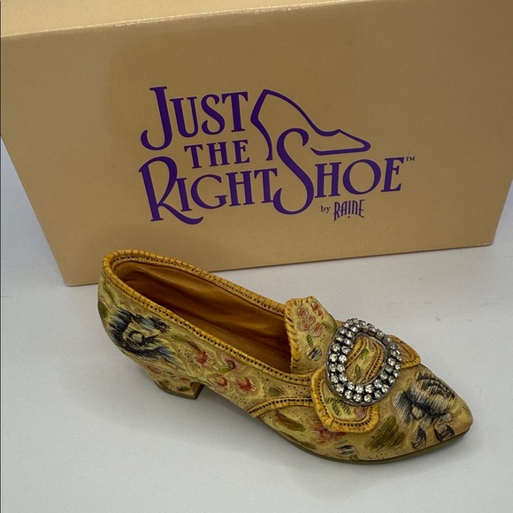 Just The Right Shoe by Raine “Afternoon Tea” Item 25016 - Picture 1 of 8